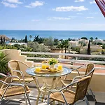 아파트 Dreamy Sea View With Access To Private Pool & Stunning Rooftop Senhora da Luz