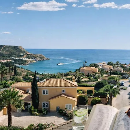 Dreamy Sea View With Access To Private Pool & Stunning Rooftop Senhora da Luz