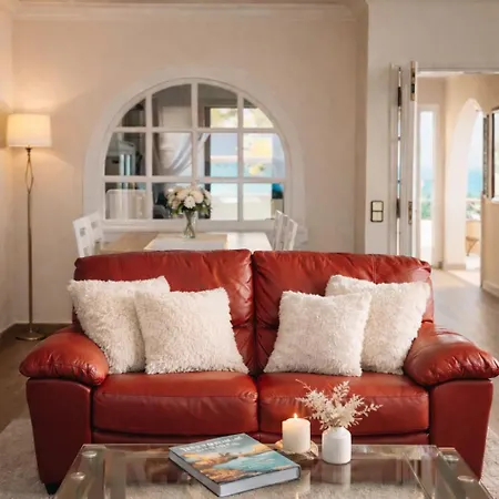Dreamy Sea View With Access To Private Pool & Stunning Rooftop 아파트 *