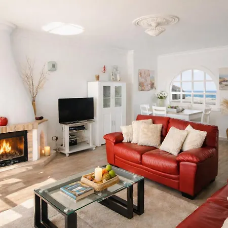 Dreamy Sea View With Access To Private Pool & Stunning Rooftop Luz