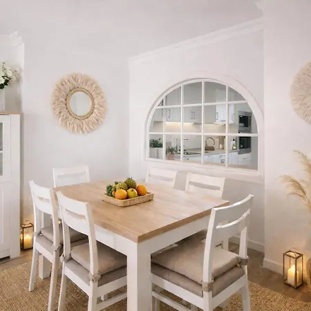 Dreamy Sea View With Access To Private Pool & Stunning Rooftop Luz
