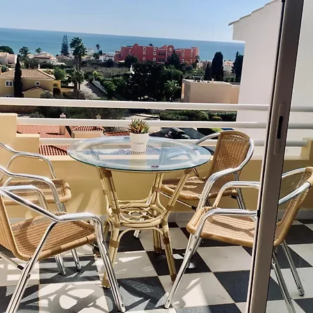 Dreamy Sea View With Access To Private Pool & Stunning Rooftop *