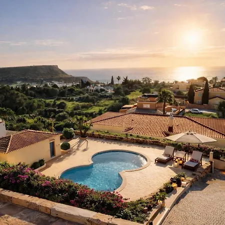 Dreamy Sea View With Access To Private Pool & Stunning Rooftop Appartamento *