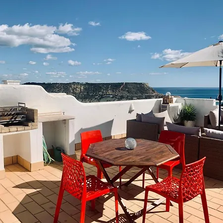 Dreamy Sea View With Access To Private Pool & Stunning Rooftop *