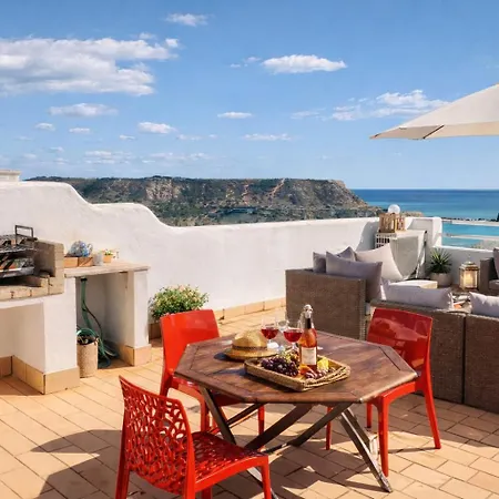 Appartement Dreamy Sea View With Access To Private Pool & Stunning Rooftop *